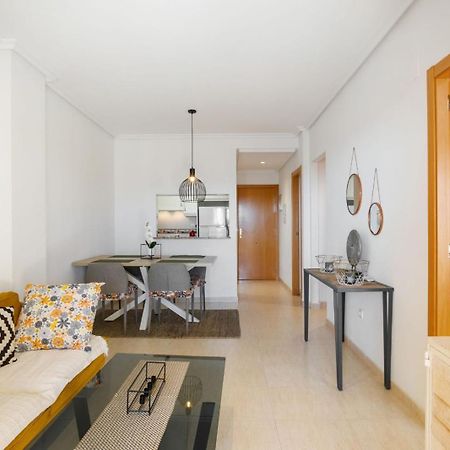 Nice Modern 2 Bed Apartment In Torrievieja Torrevieja Eksteriør billede