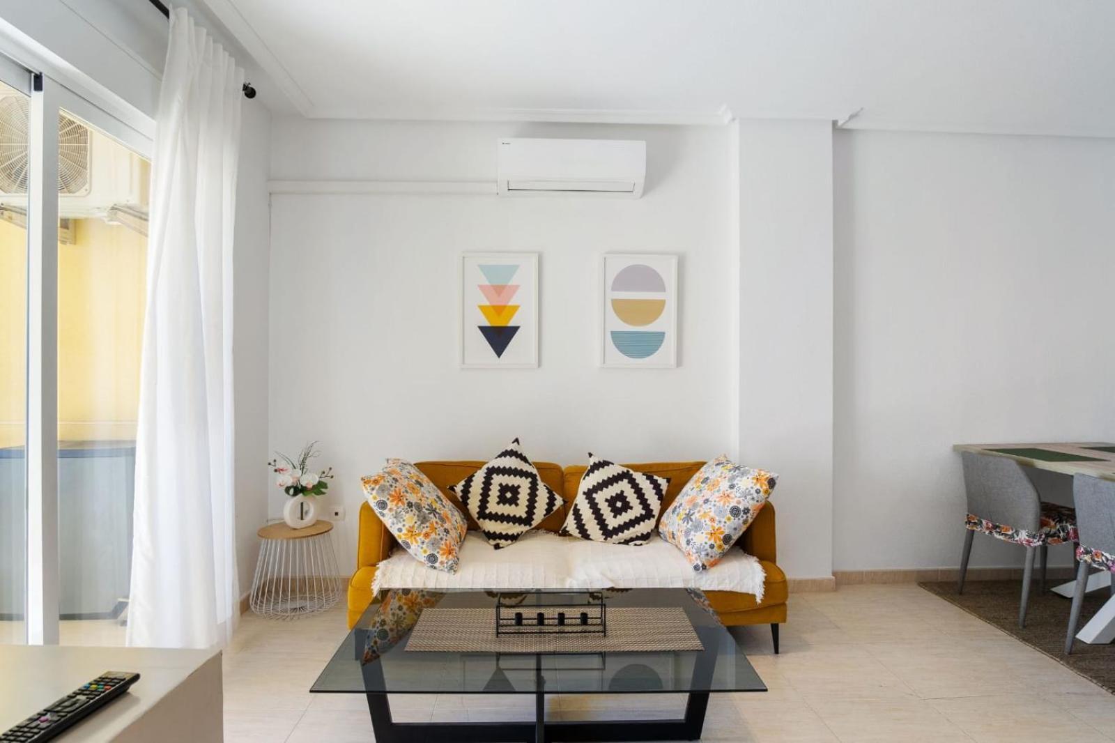 Nice Modern 2 Bed Apartment In Torrievieja Torrevieja Eksteriør billede